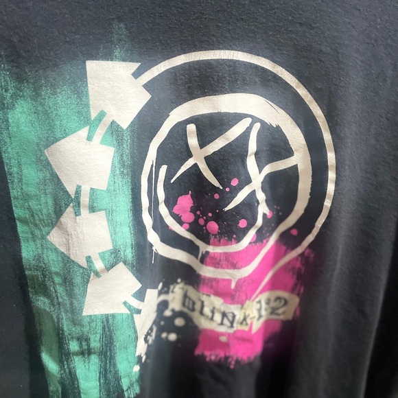 MAD Engine Black Blink-182 Tee - Picture 6 of 6